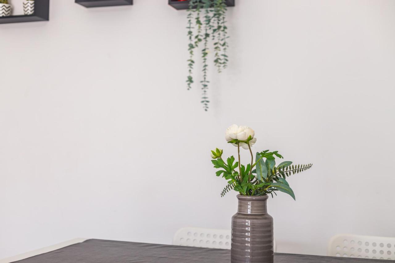 Sleeptubal Moderne Accommodatie Alhos Vedros Exterior photo