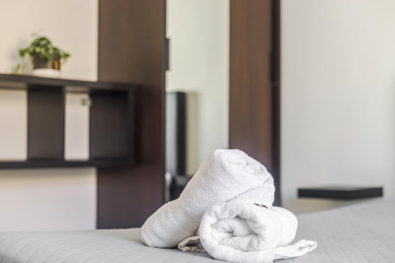 Sleeptubal Moderne Accommodatie Alhos Vedros Exterior photo